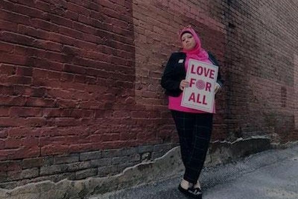 Live, Laugh and Defend your fashion choices – Love Glasses Revolution